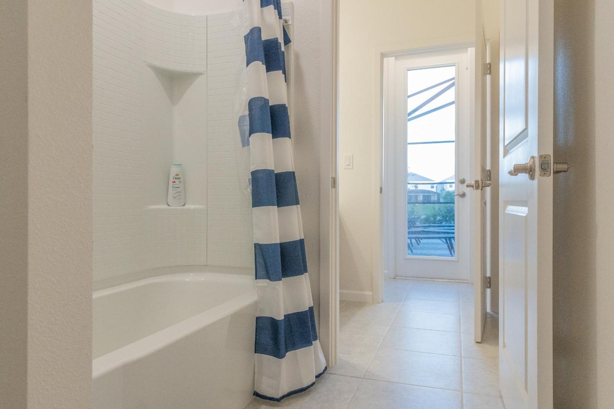 Waterfront Brand New Modern Luxury 8 Bedroom Pool House! Sleeps 16 Кіссіммі Екстер'єр фото