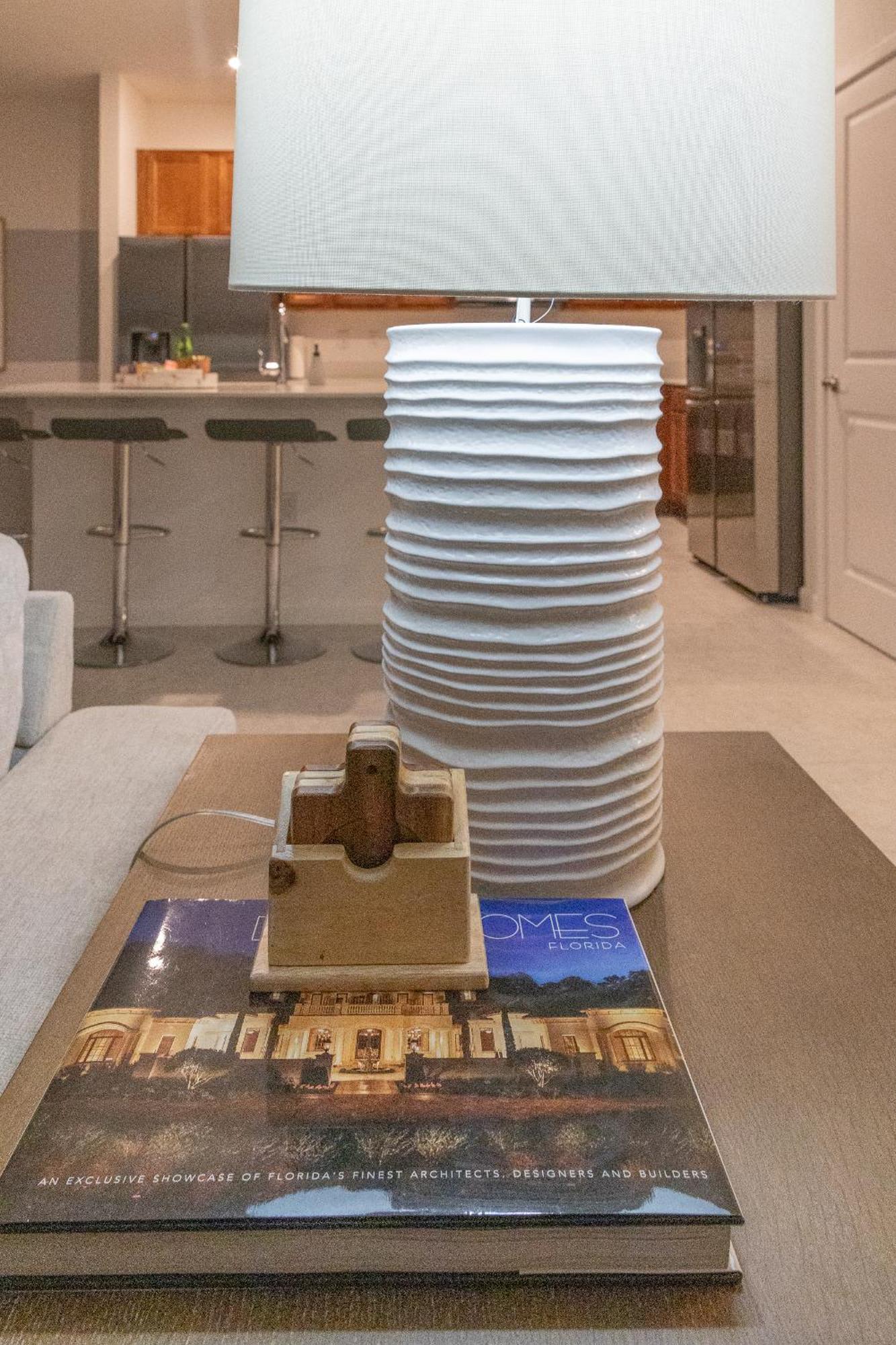 Waterfront Brand New Modern Luxury 8 Bedroom Pool House! Sleeps 16 Кіссіммі Екстер'єр фото